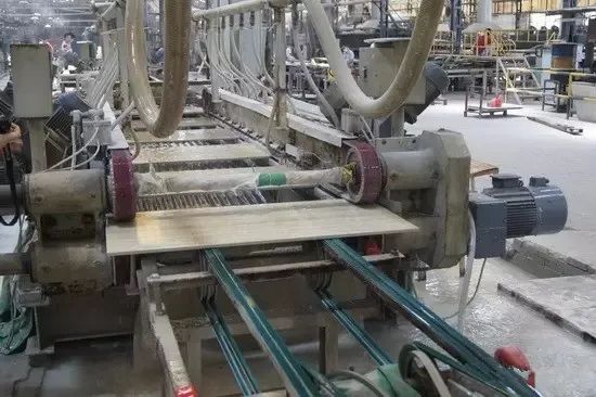 陶瓷廠異味大、被投訴，潔匠現場抽取廢氣做檢測、研制有效除臭劑！